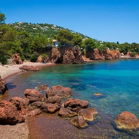 Charmante Provencale Pieds Dans L'eau Avec Piscine Et Privee Saint-Raphaël